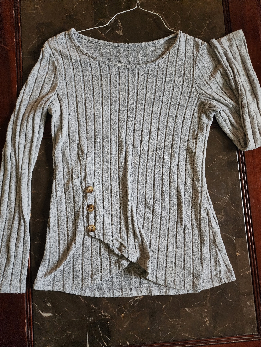 Women’s Ribbed Knit Long-Sleeve Light Sweater with Button Detail - Light Gray